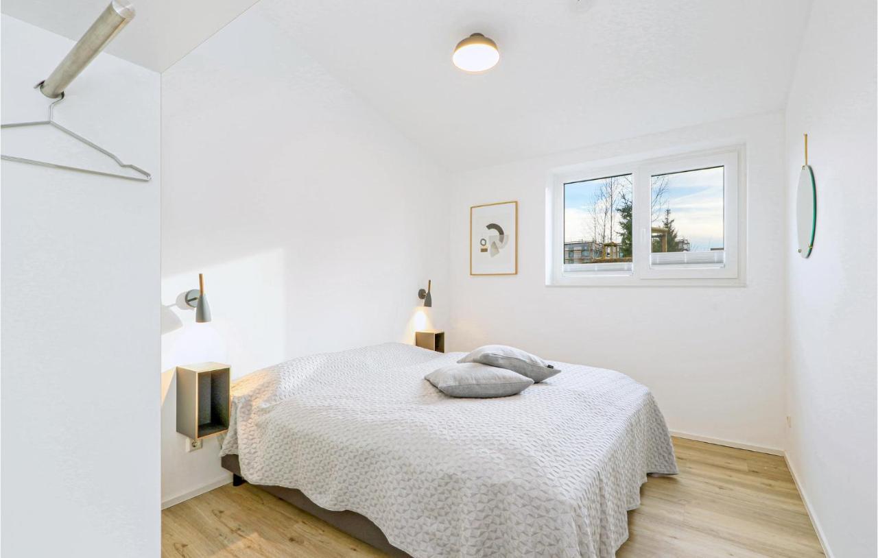 3 Bedroom Awesome Home In Lembruch-Duemmer See Luaran gambar